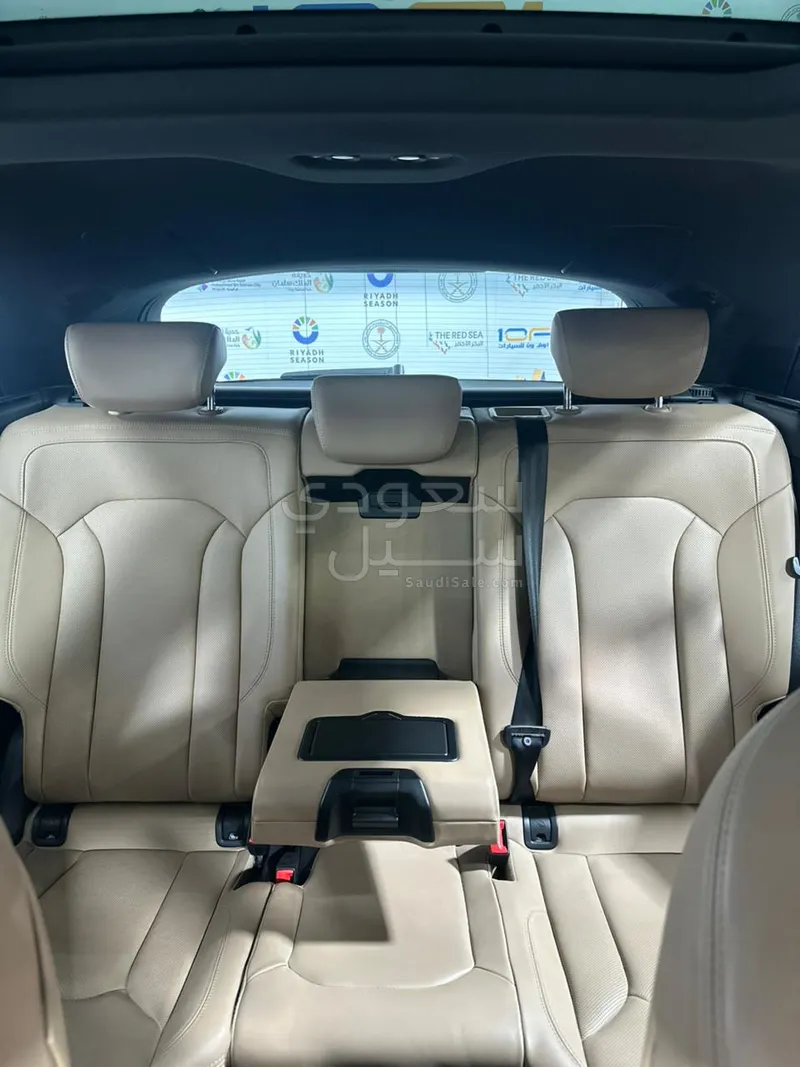 2019 اودي كيو 8 كواترو 55 تي اف اس اي