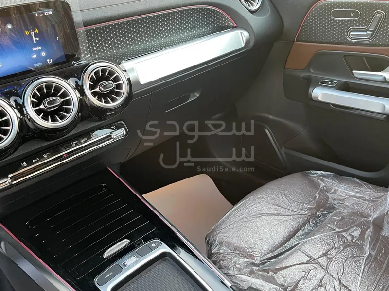 2025 مرسيدس - بنز جي إل بي 250