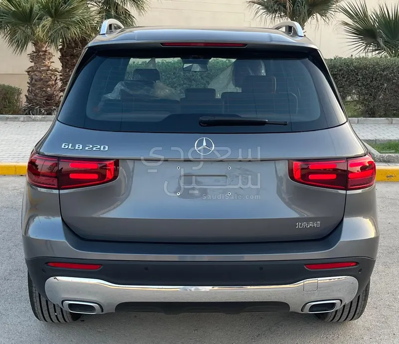 2025 مرسيدس - بنز جي إل بي 250