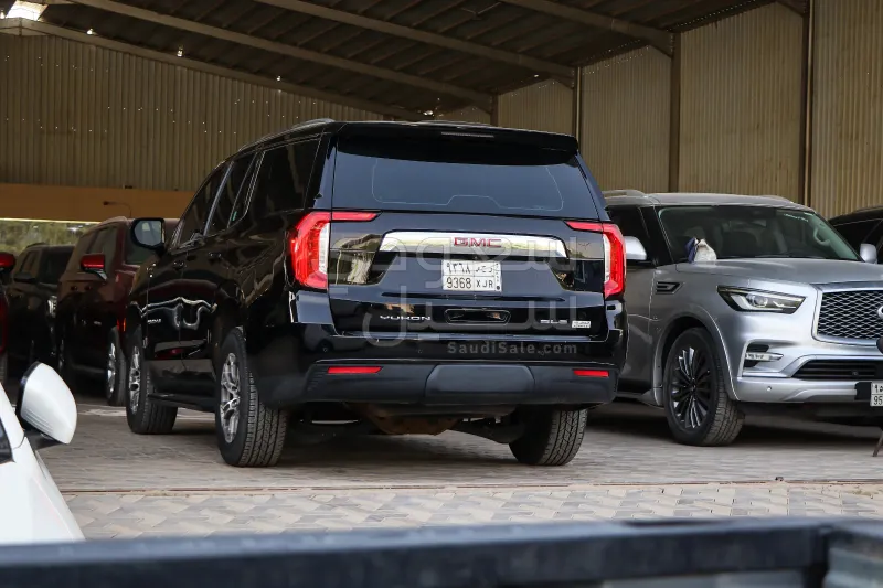 2022 جي ام سي يوكون اس ال اي