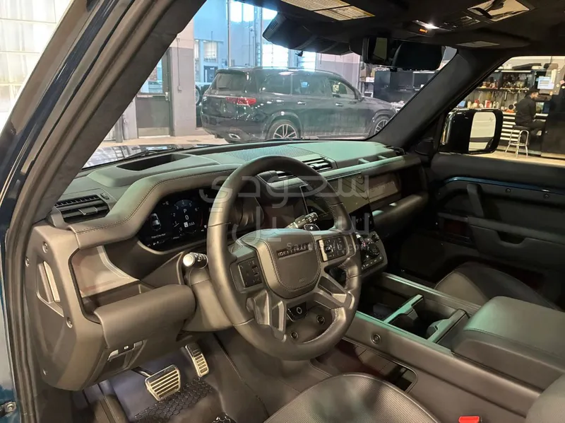 2026 Land Rover Defender Octa