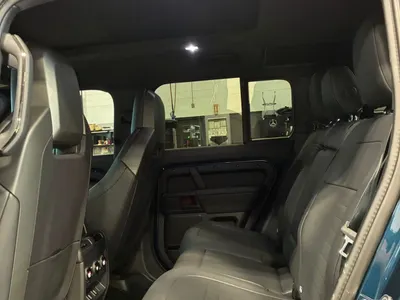 2026 Land Rover Defender Octa