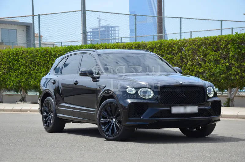 2021 بنتلي بنتايجا في 8