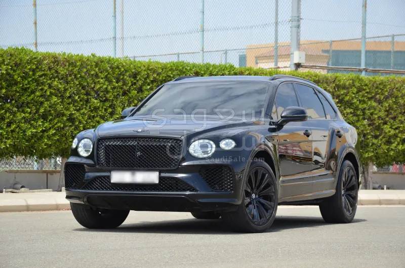 2021 بنتلي بنتايجا في 8