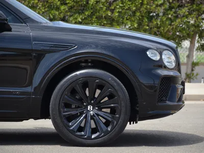 2021 بنتلي بنتايجا في 8