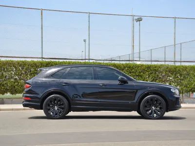 2021 بنتلي بنتايجا في 8