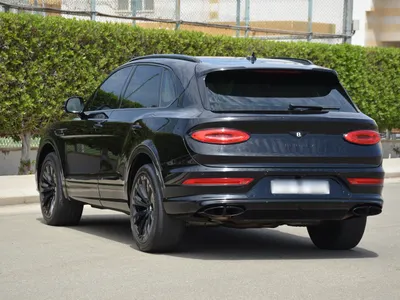 2021 بنتلي بنتايجا في 8