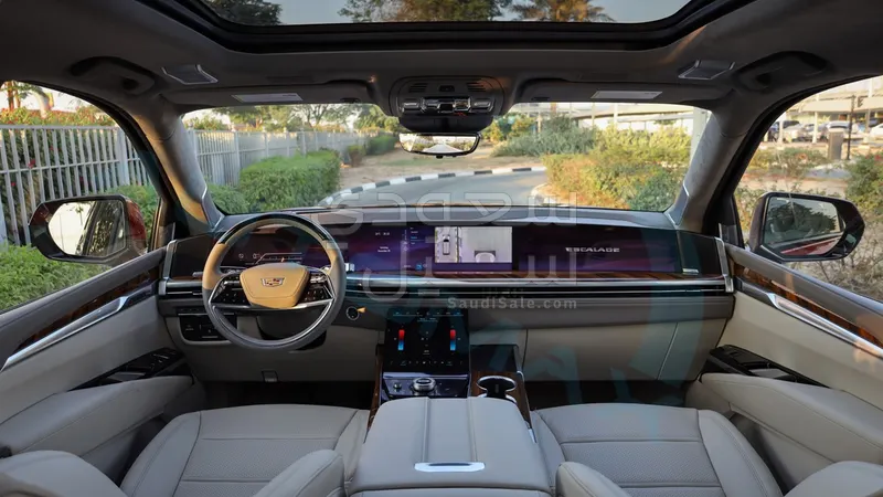 2025 Cadillac Escalade Platinum