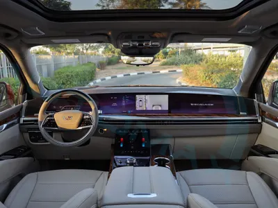 2025 Cadillac Escalade Platinum