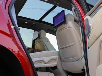 2025 Cadillac Escalade Platinum