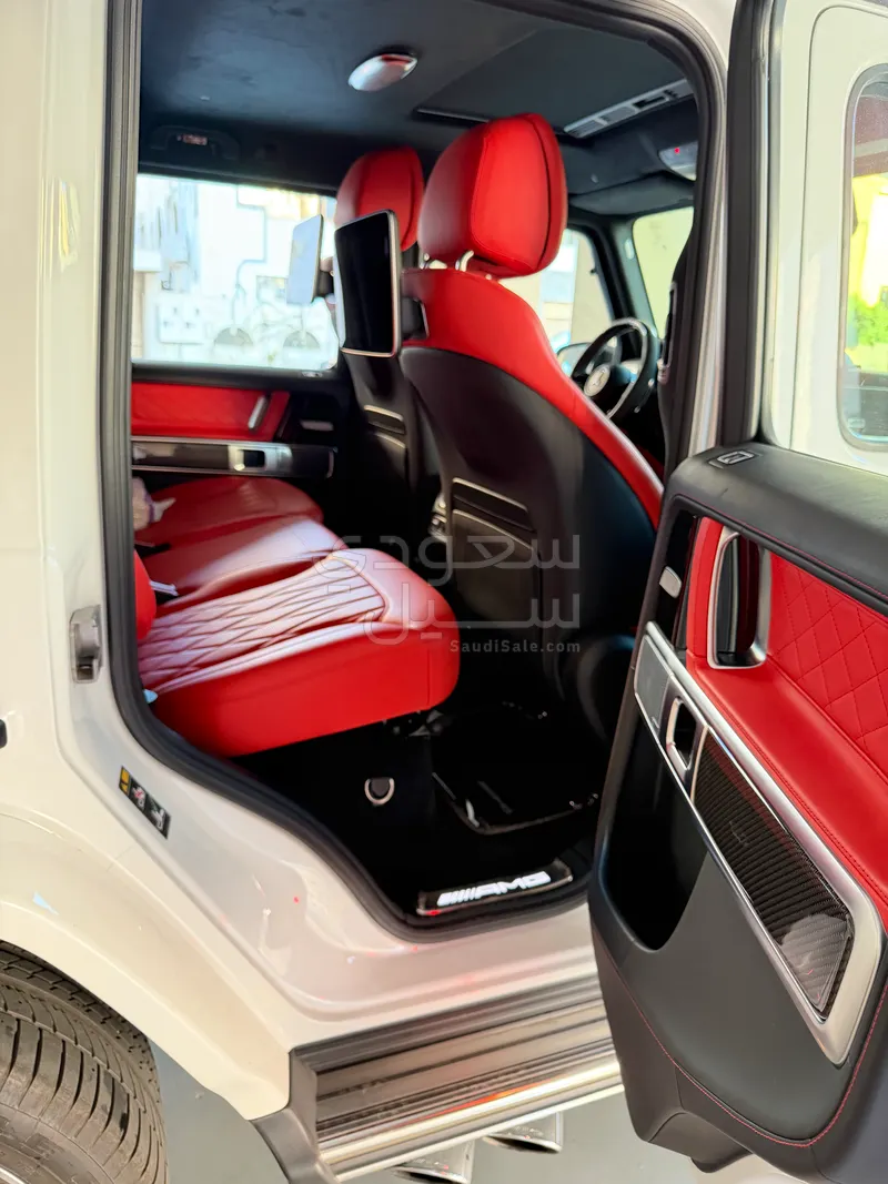 2025 مرسيدس - بنز جي 63