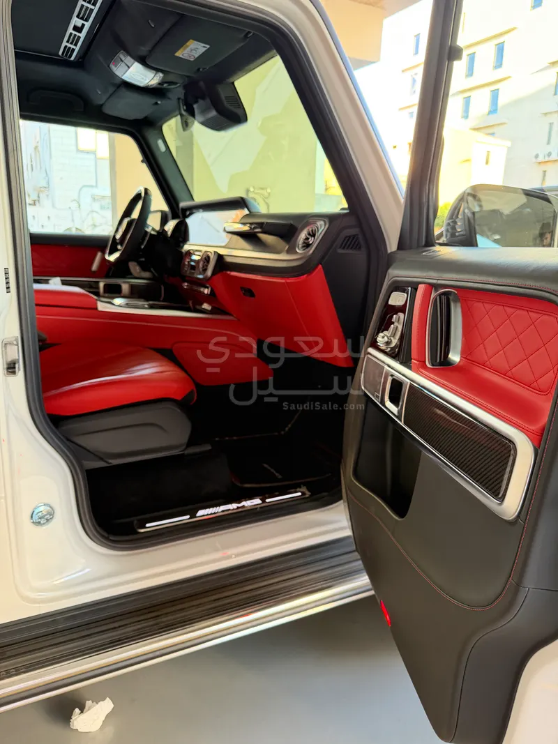 2025 مرسيدس - بنز جي 63