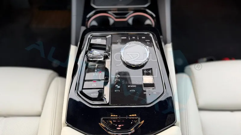 2026 BMW 5 Series 520i