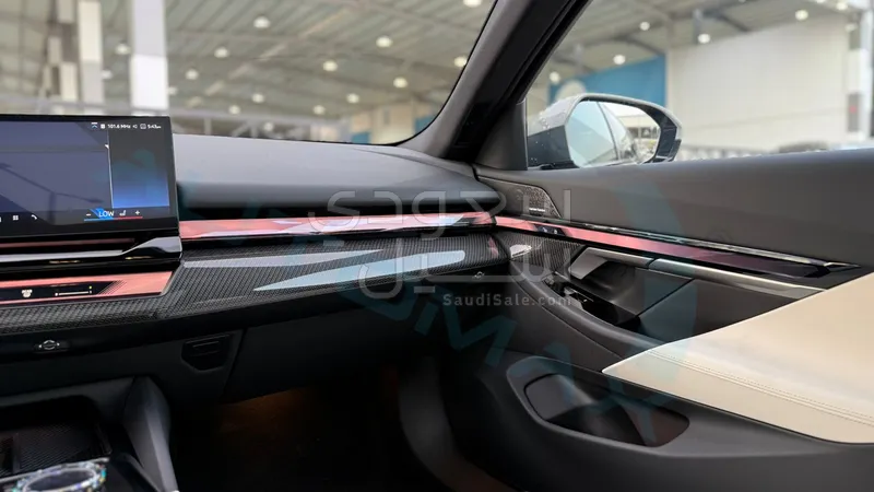 2026 BMW 5 Series 520i