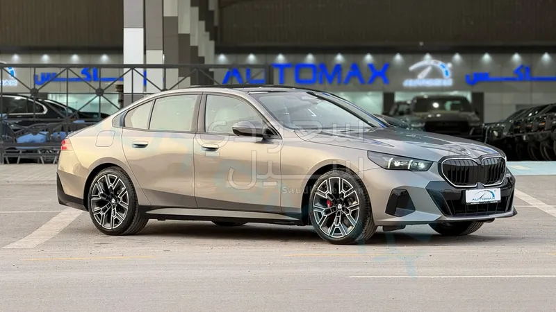 2026 BMW 5 Series 520i