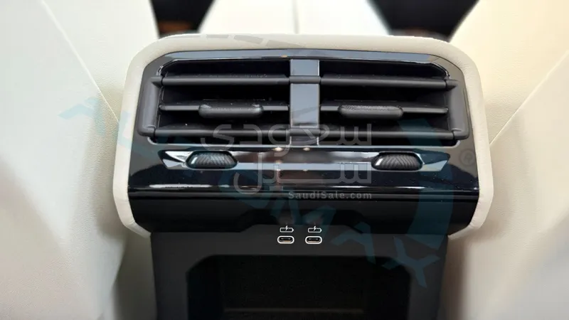 2026 BMW 5 Series 520i