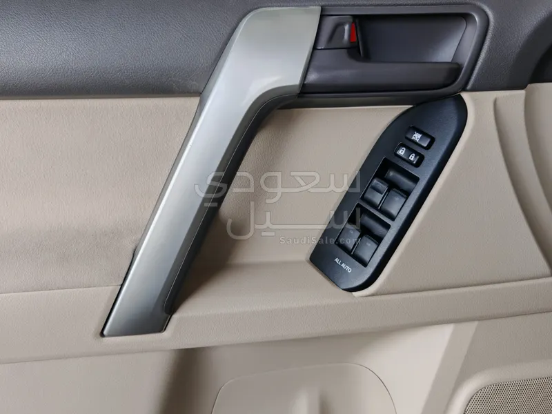 2023 تويوتا برادو تي اكس ال