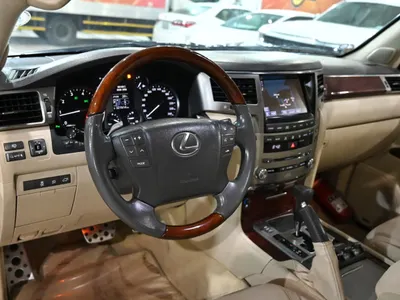 2015 لكزس إل إكس 570 اس