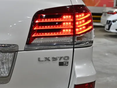 2015 لكزس إل إكس 570 اس