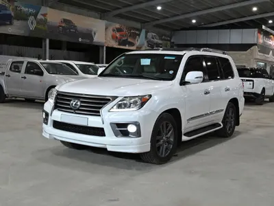 2015 لكزس إل إكس 570 اس