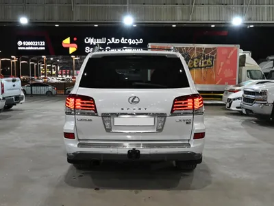 2015 لكزس إل إكس 570 اس