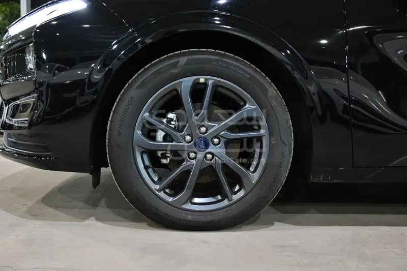 2026 Ford Taurus Trend