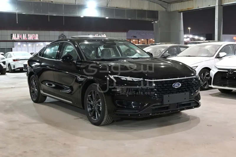 2026 Ford Taurus Trend