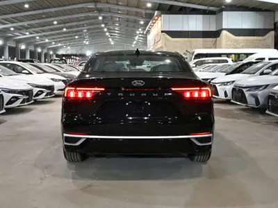 2026 Ford Taurus Trend