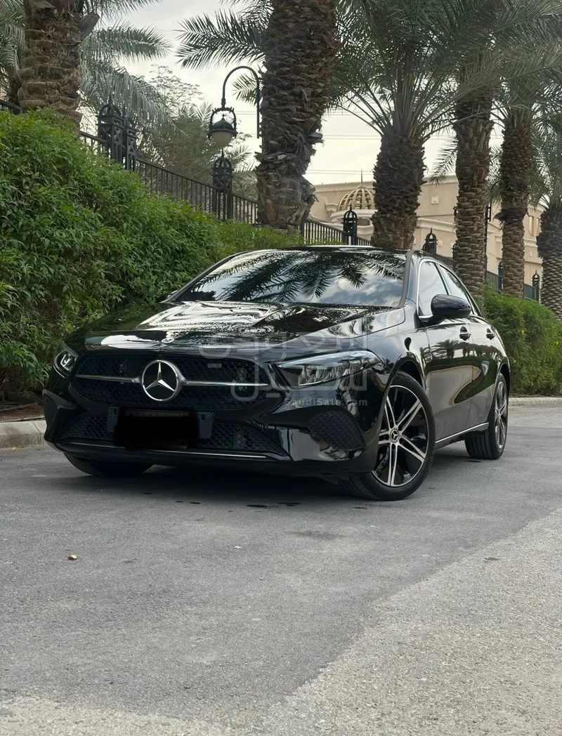 2024 مرسيدس - بنز أي 220