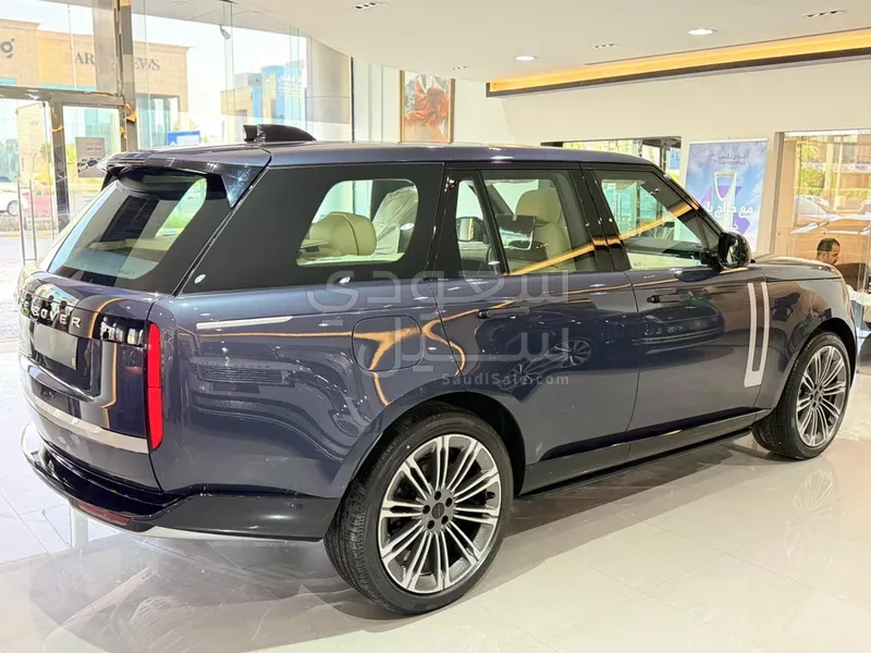 2026 لاند روفر رينج روفر اوتوبيوغرافي