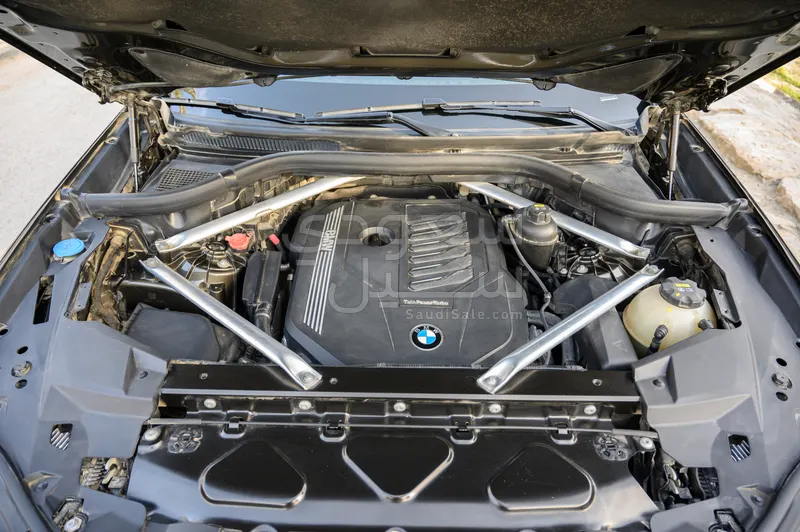 2022 بي ام دبليو الفئة اكس 6 40أي