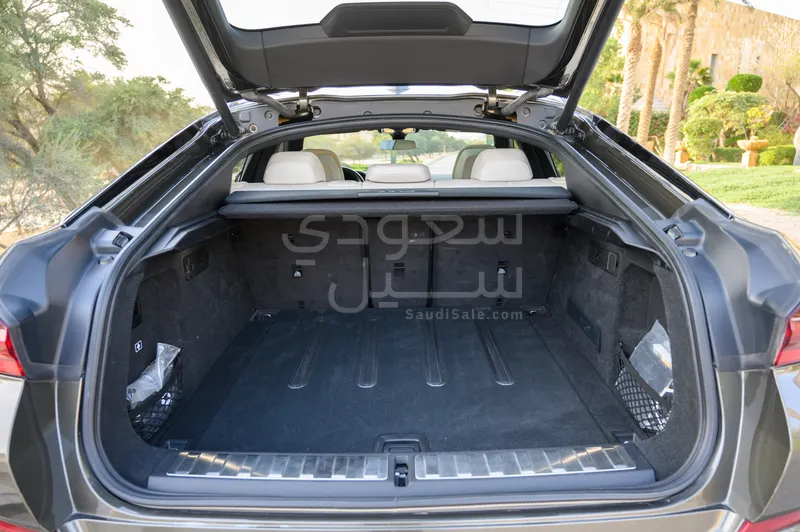 2022 بي ام دبليو الفئة اكس 6 40أي