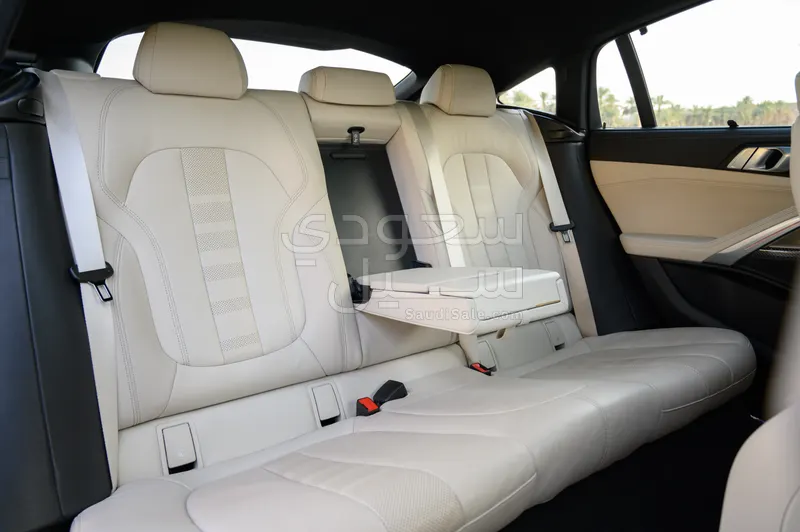 2022 بي ام دبليو الفئة اكس 6 40أي