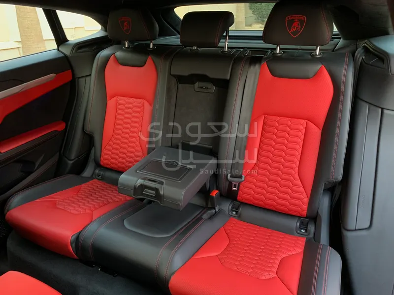 2019 لمبرجيني اوروس