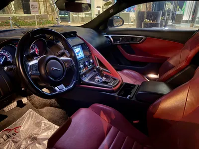 2018 جاكوار اف-تايب بي 300