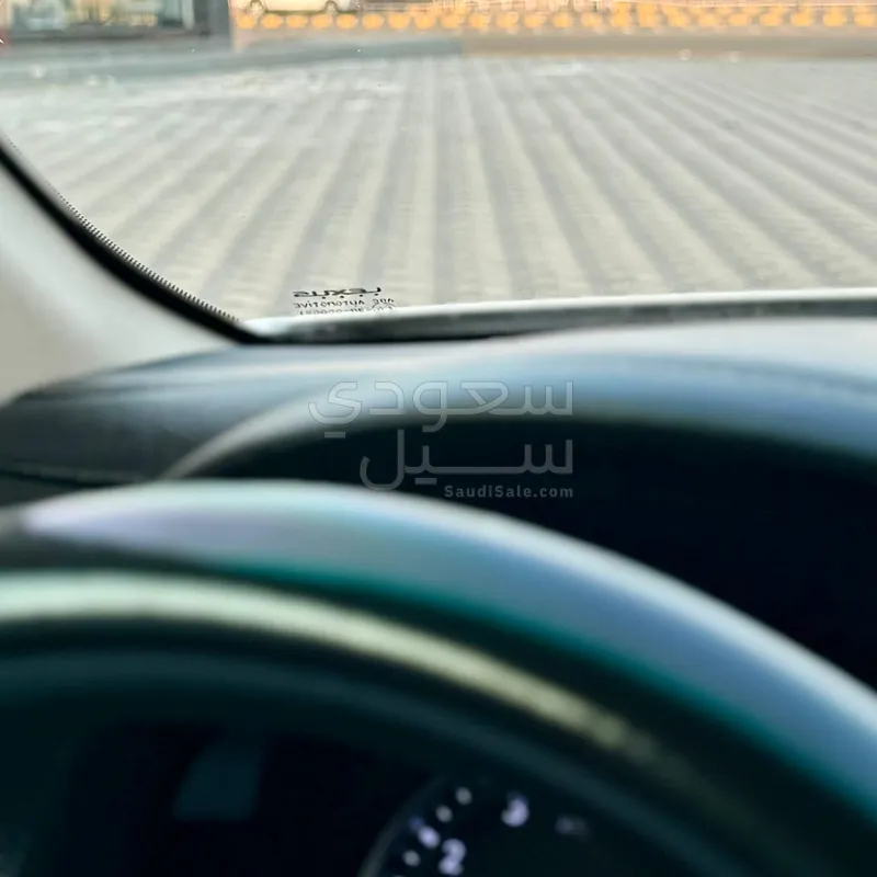 2013 لكزس جي إس 250