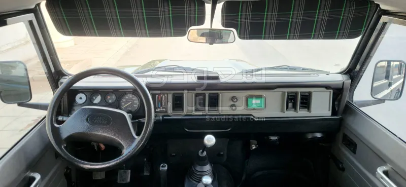 1997 لاند روفر ديفيندر 110