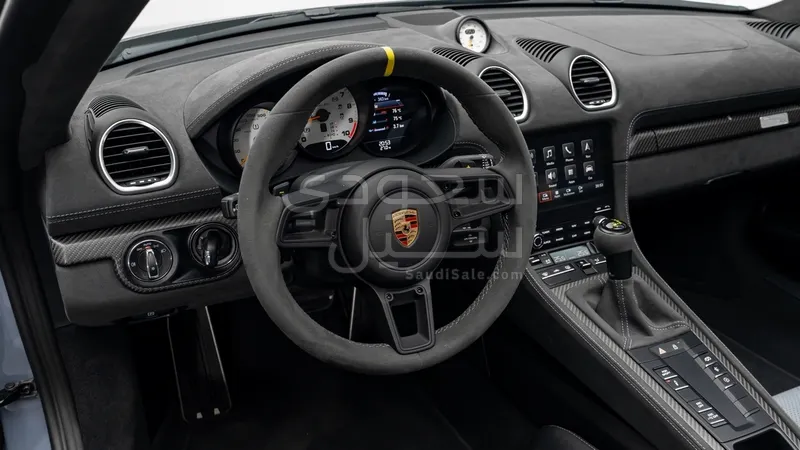 2023 Porsche 718 Spyder