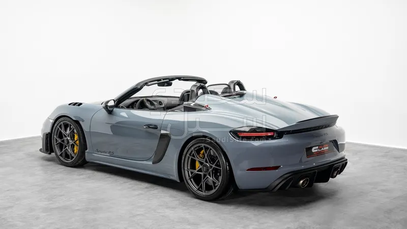 2023 Porsche 718 Spyder