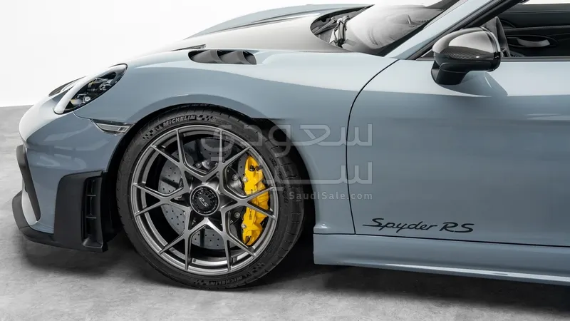 2023 Porsche 718 Spyder