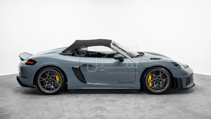 2023 Porsche 718 Spyder
