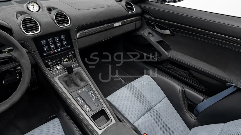 2023 Porsche 718 Spyder