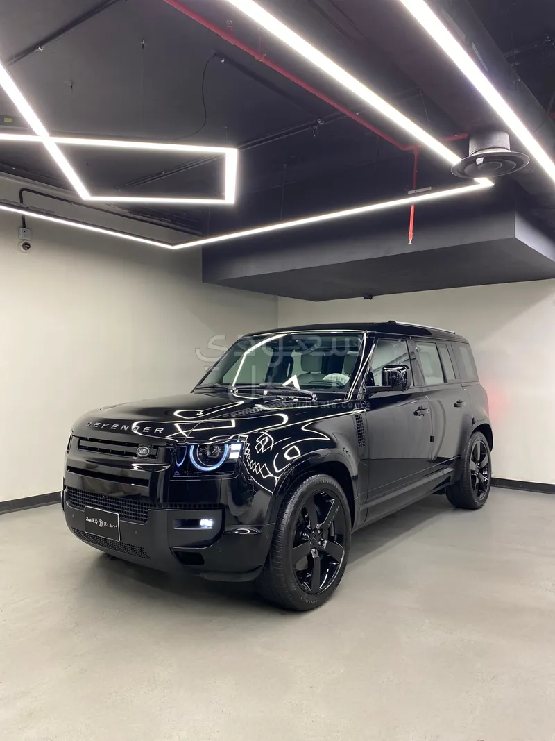 2026 لاند روفر ديفيندر اتش اس اي