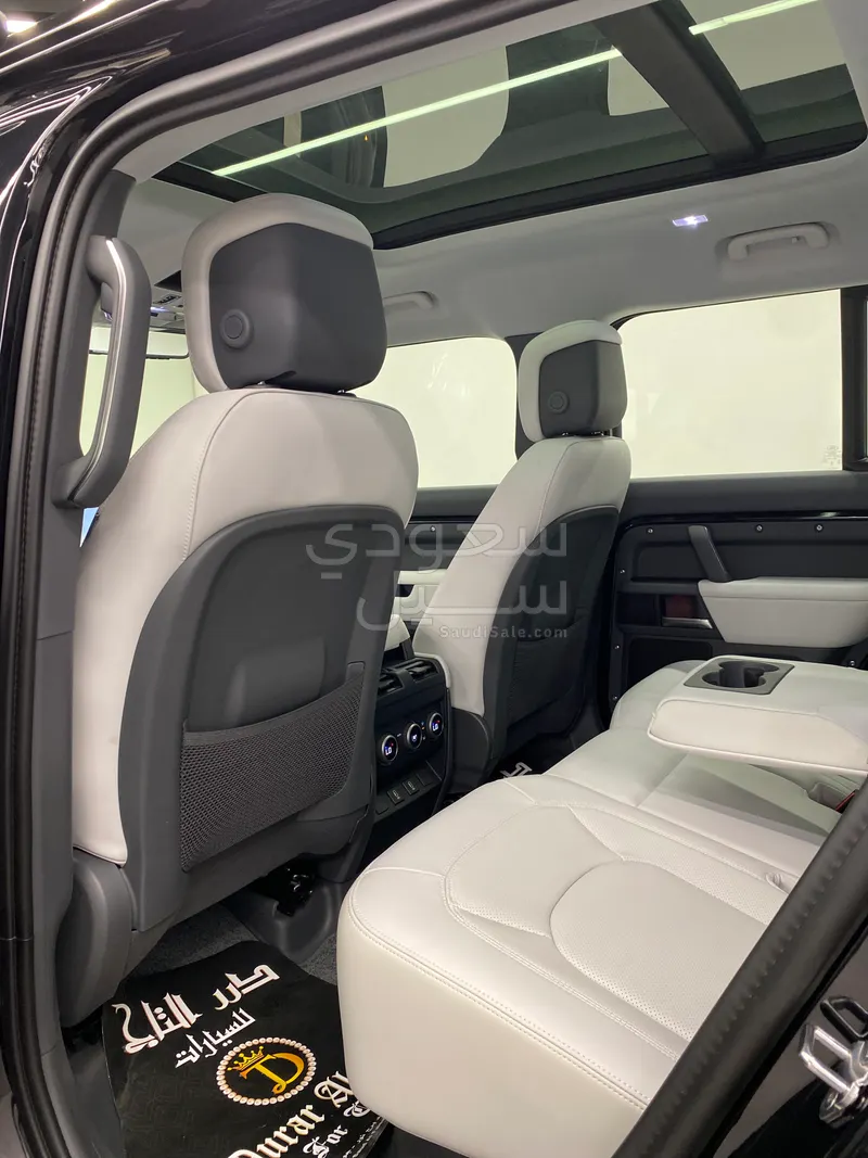 2026 لاند روفر ديفيندر اتش اس اي