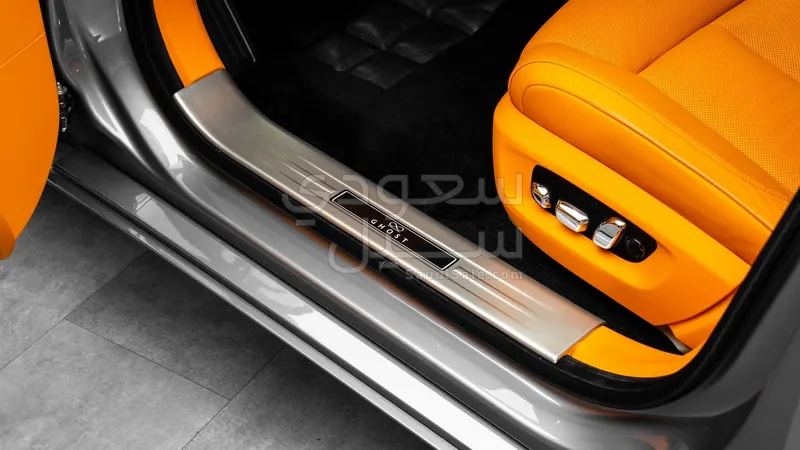 2024 رولز رويس قوست بلاك بادج