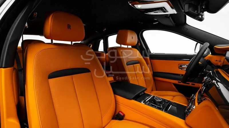 2024 رولز رويس قوست بلاك بادج