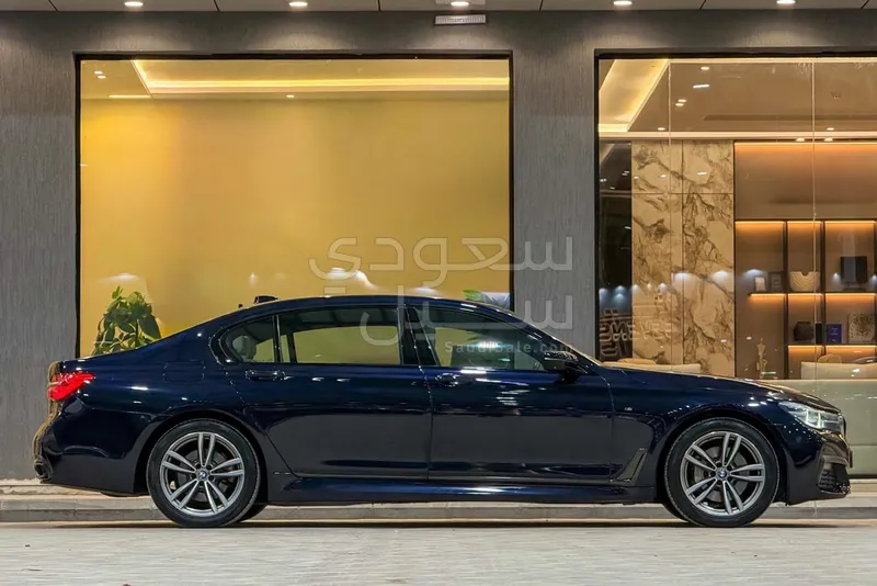 2019 بي ام دبليو الفئة السابعة 730 إل أي