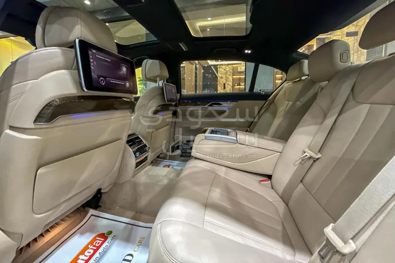 2019 بي ام دبليو الفئة السابعة 730 إل أي