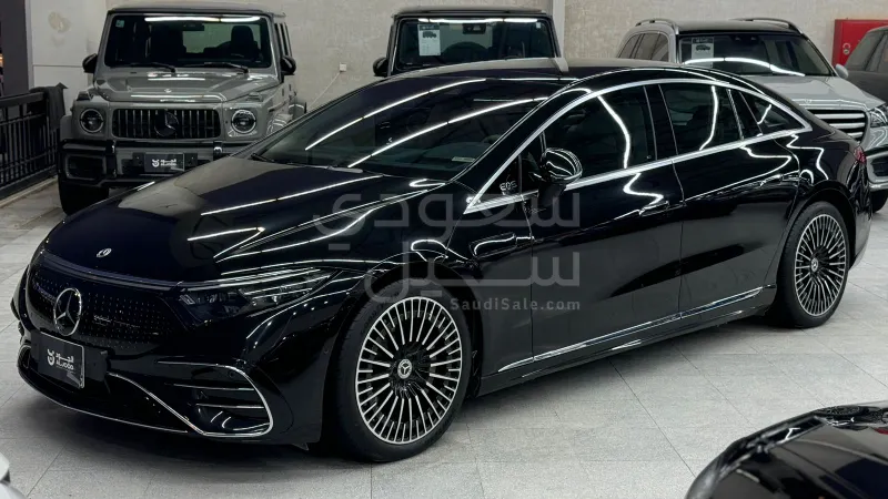 2022 مرسيدس - بنز إي كيو إس 580