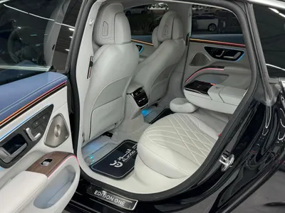 2022 مرسيدس - بنز إي كيو إس 580